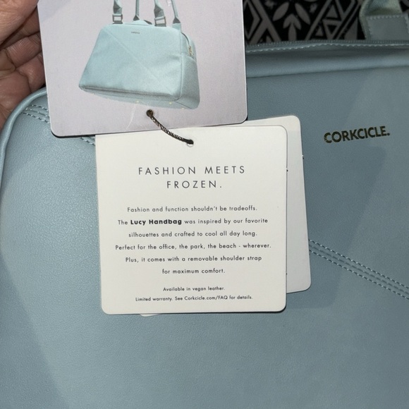 Corkcicle Lucy Cooler Bag Seafoam NWT - 18 can capacity no detachable strap - Picture 3 of 10